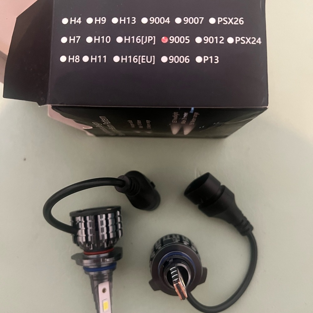 LED Headlight Bulb 9005 - Picture 2 of 2